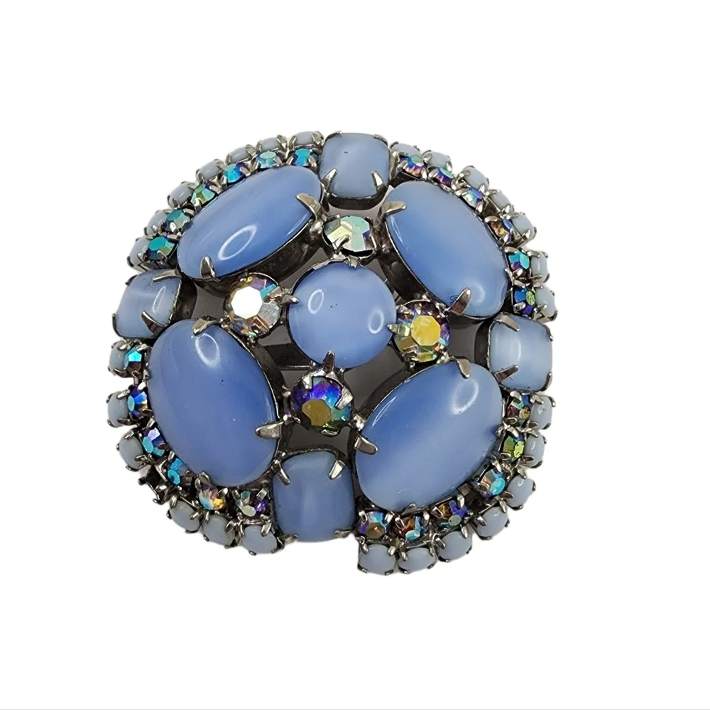 Vintage Brooch Pin Aurora Borealis Blue Rhinestones 1960s sixties A0245 -Q6